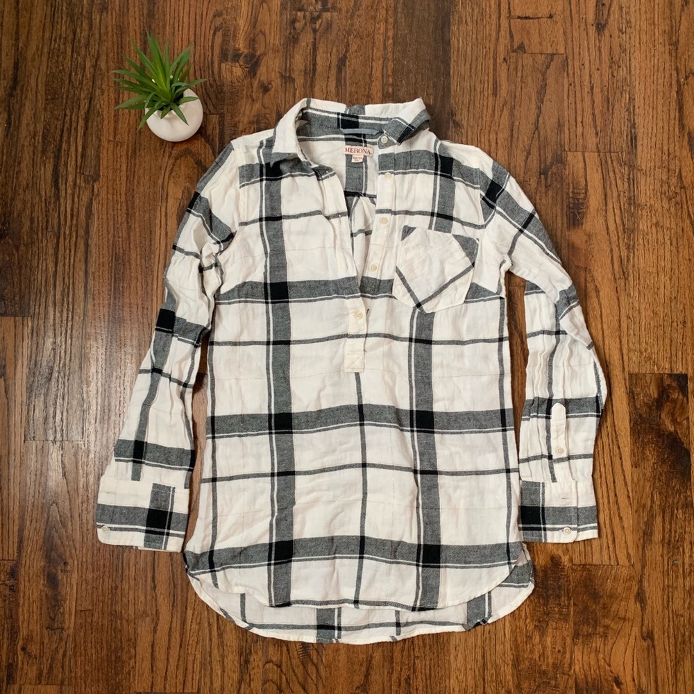 COPY - Merona button up top. Size: XS.